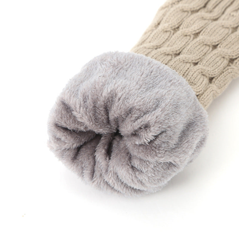 Thick woolen sock with fluffy lining