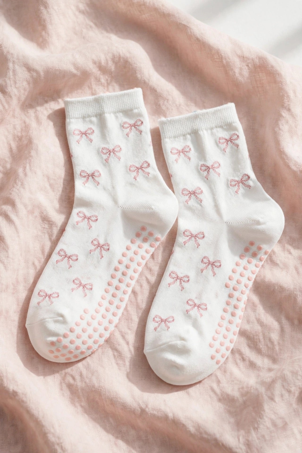 Delicate Bows